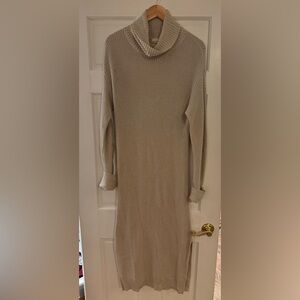 Elegant Beige Knit Dress